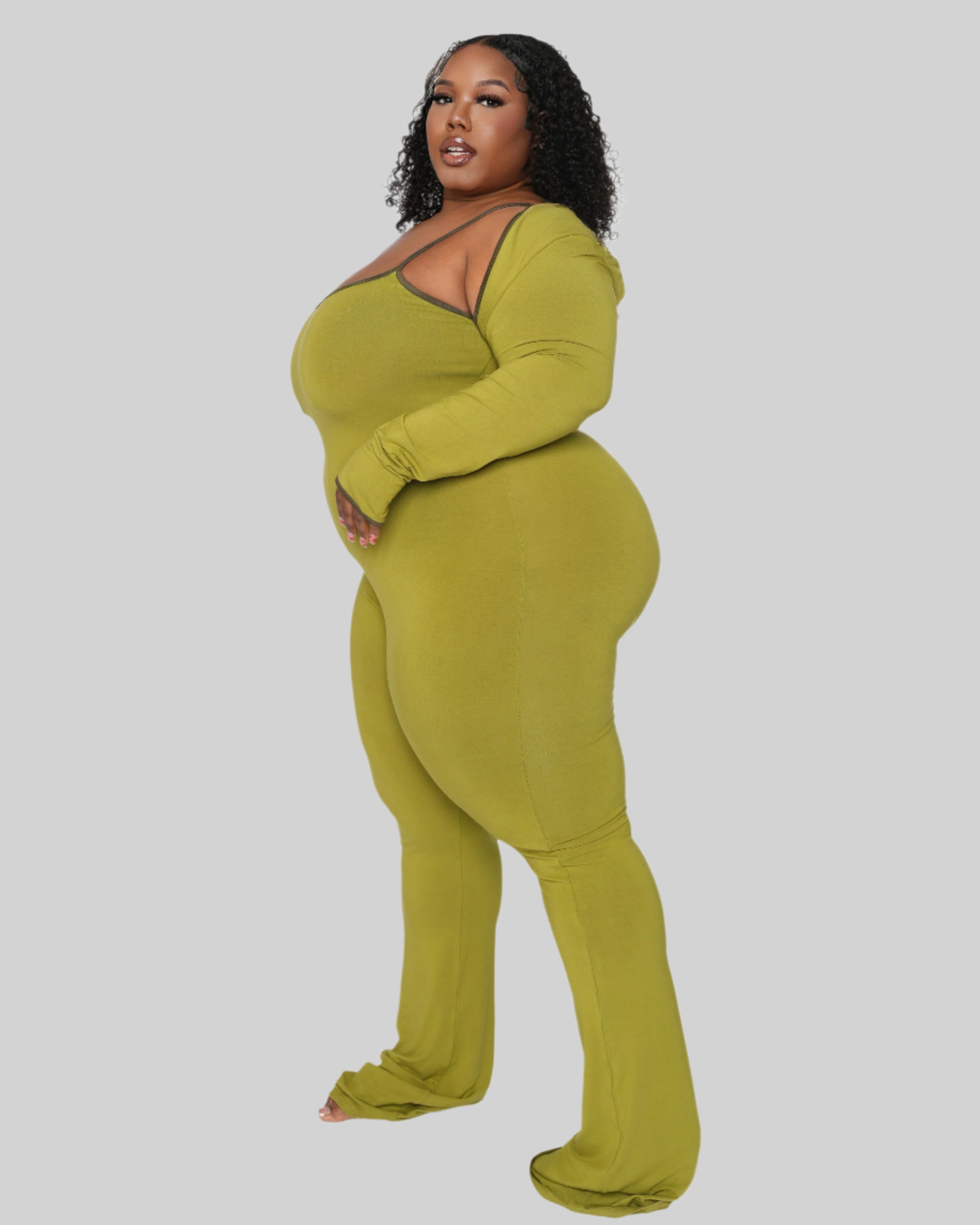 SHAPE FLARE JUMPSUIT