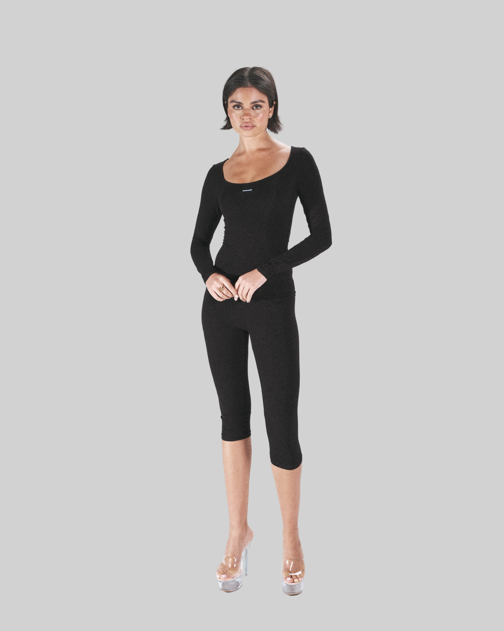 BASICS CUNT CAPRI (BLACK)