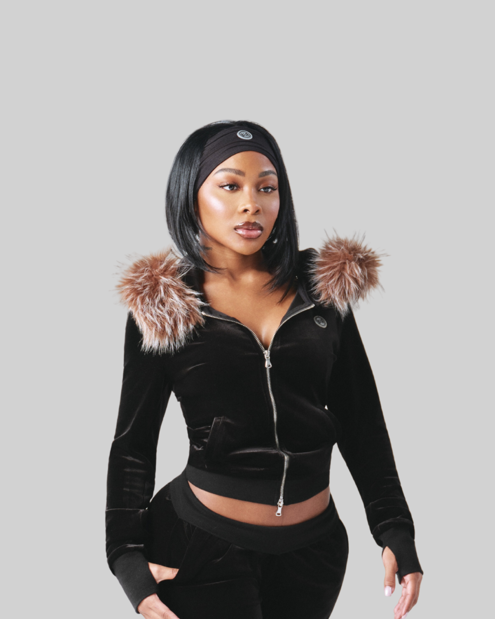 VELOUR PLUSH TRACKSUIT JACKET WITH FUR (BLACK) – WAYDAMIN VELOUR PLUSH TRACKSUIT JACKET WITH FUR (BLACK) – WAYDAMIN